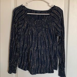 Long sleeved shirt with ruched detail